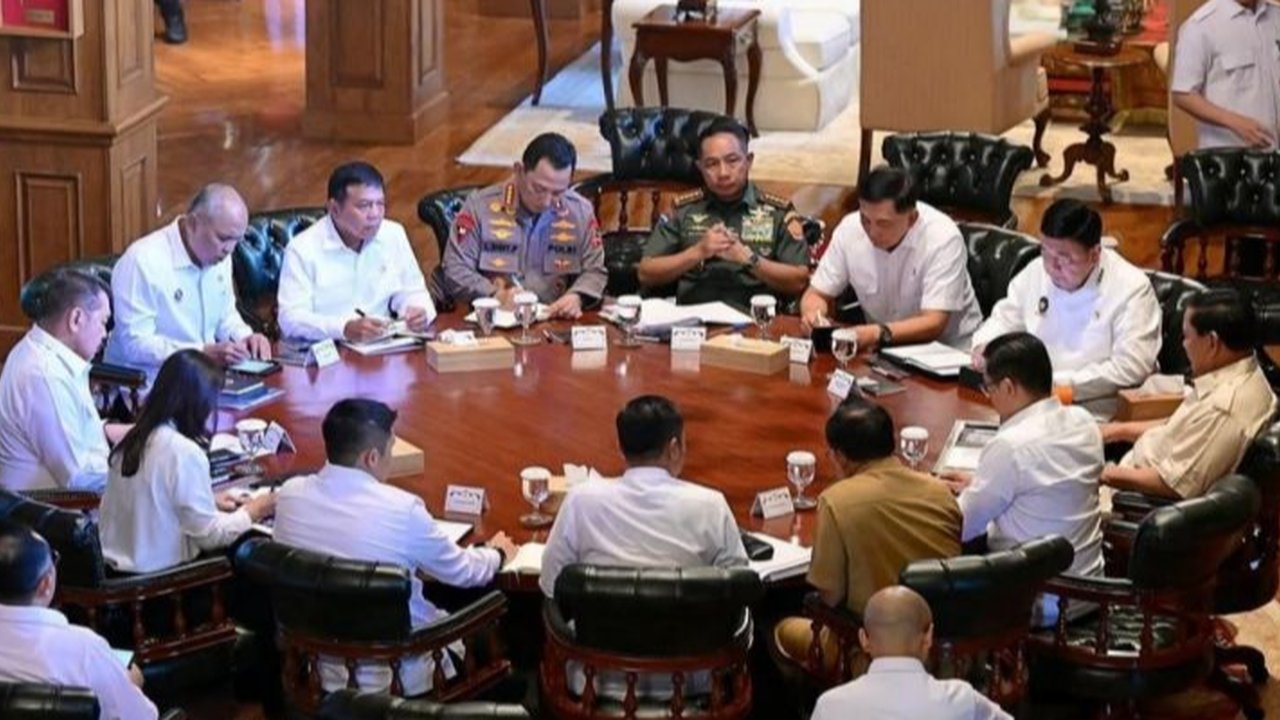 VIDEO: Kejutan Prabowo Kumpulkan Menteri di Hambalang saat Kondisi Iran Vs Israel Memanas