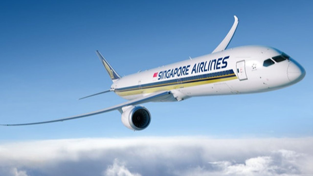 Gaji CEO Singapore Airlines Turun Rp8,9 Miliar
