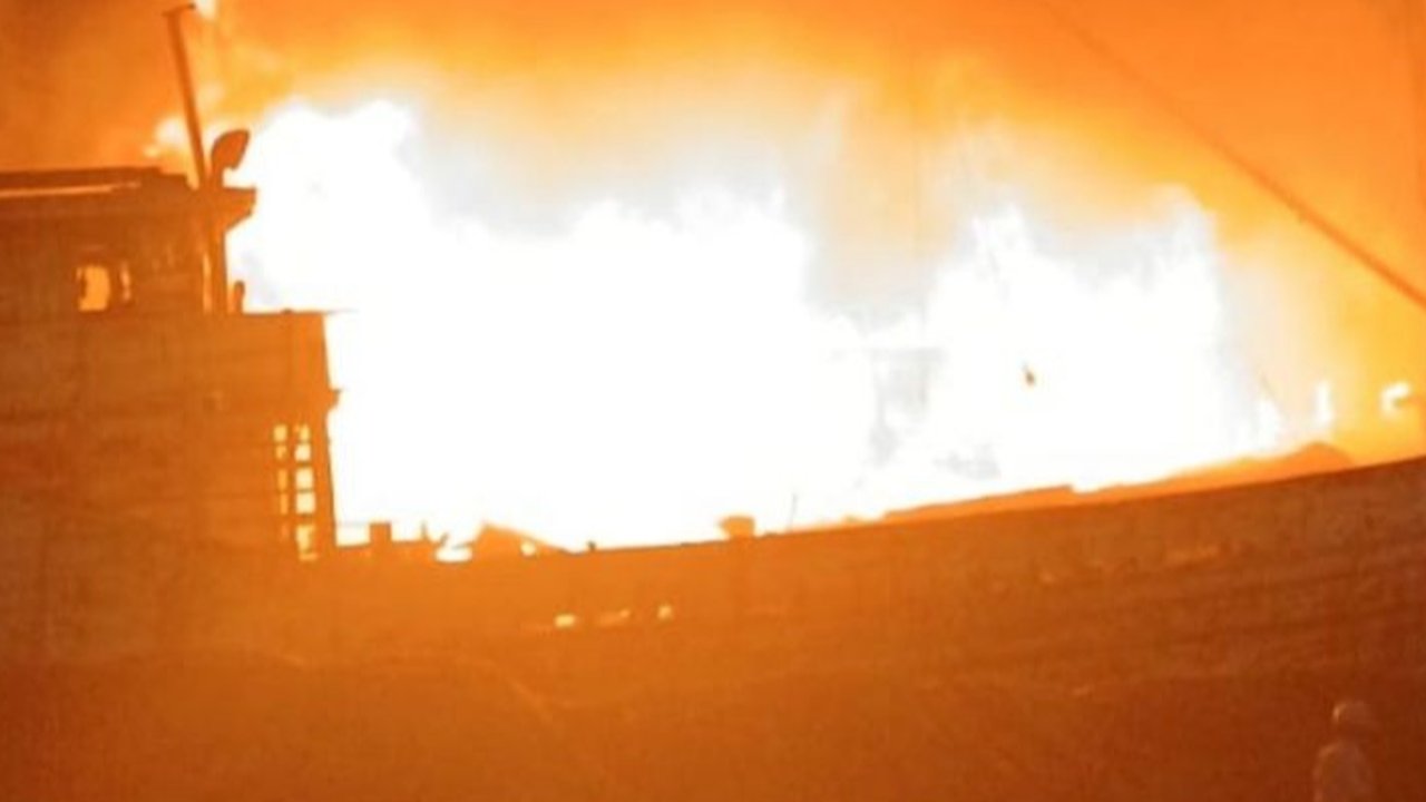 Kronologi Kapal Tanker Terbakar Hebat di Batam, Ini Identitas 4 Korban Tewas