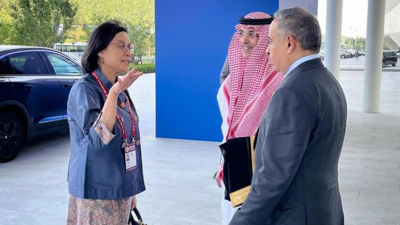 Sri Mulyani Bertemu Menkeu Saudi dan Qatar, Bahas Dampak Perang Iran-Israel ke Ekonomi Dunia