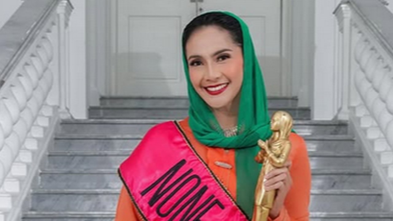 Potret Cantik Maudy Koesnaedi Recreate Penampilan Jadi None Jakarta 1993, Dipuji Terawet Muda Sepanjang Masa