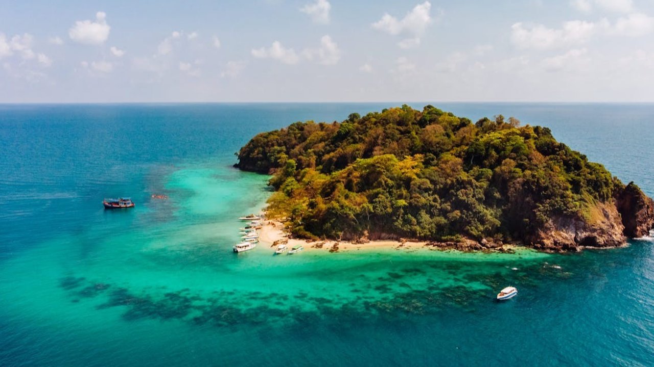 Ilustrasi Pulau Dijual