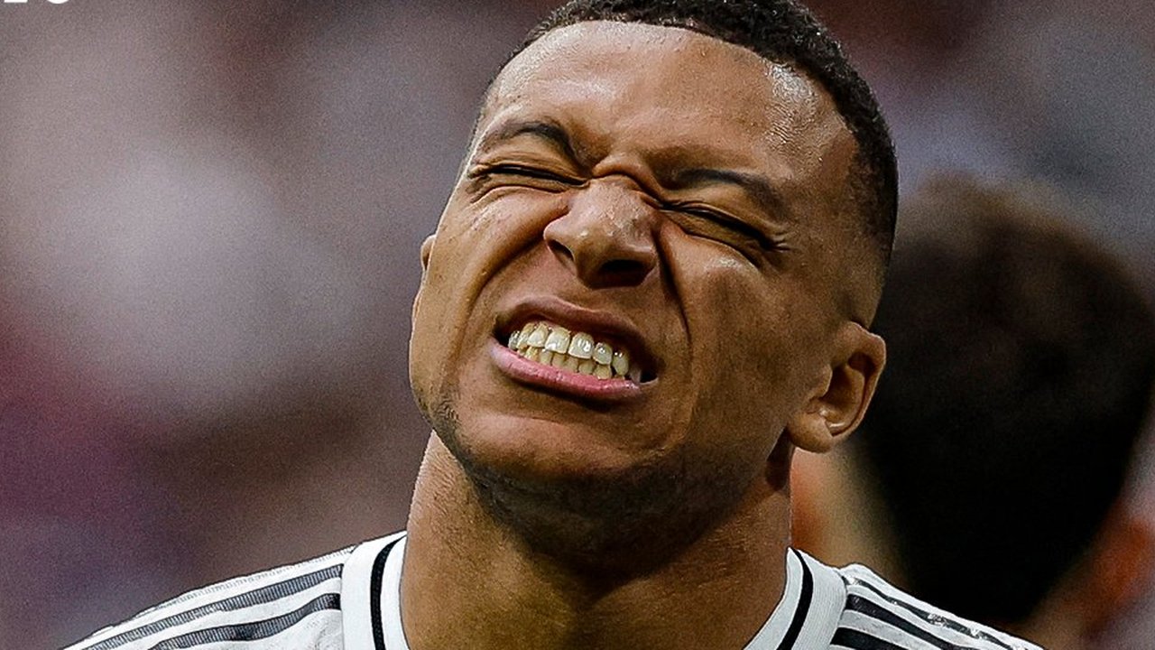 Penyerang Real Madrid, Kylian Mbappe, dalam pertandingan La Liga melawan Villarreal di El Madrigal, Minggu dini hari WIB (16-3-2025). (Bola.com/X realmadriden)