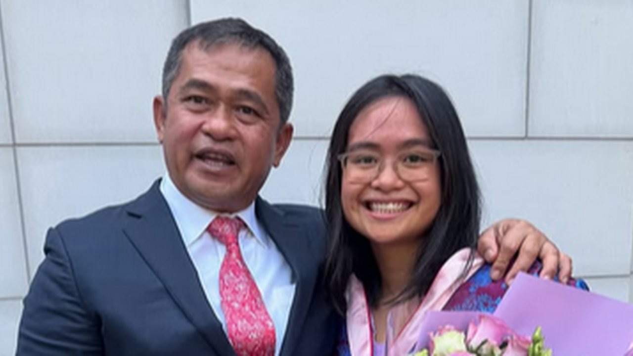 Anak Kasad Cucu Jenderal TNI Lulus S2 dari Kampus Terbaik di Dunia, Tak Diduga Para Bule Ungkap Sifatnya