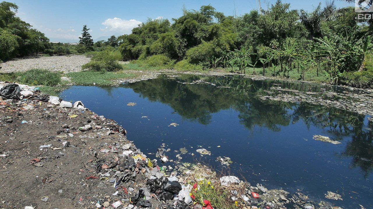 Dedi Mulyadi Meradang, Janji Sanksi Tegas Perusahaan Pencemar Sungai Citarum