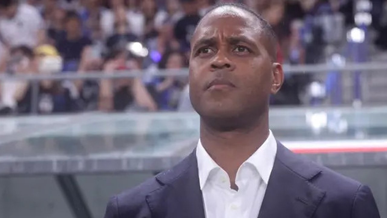 Skuad Timnas Indonesia berfoto jelang pertandingan melawan Jepang pada laga pemungkas Grup C Kualifikasi Piala Dunia 2026 di Panasonic Stadium Suita, Osaka, Selasa (10/6/2025) sore WIB. (S