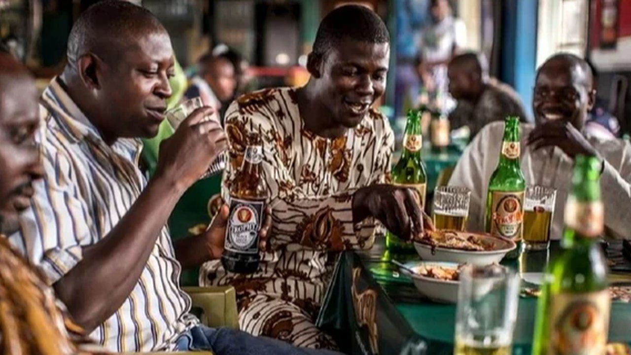 asosiasi pemabuk ghana