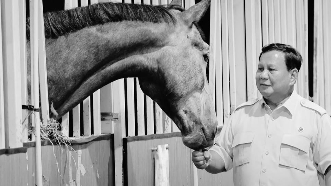 Kejutan Prabowo Masuk Kandang Kuda di Resimen Kavaleri