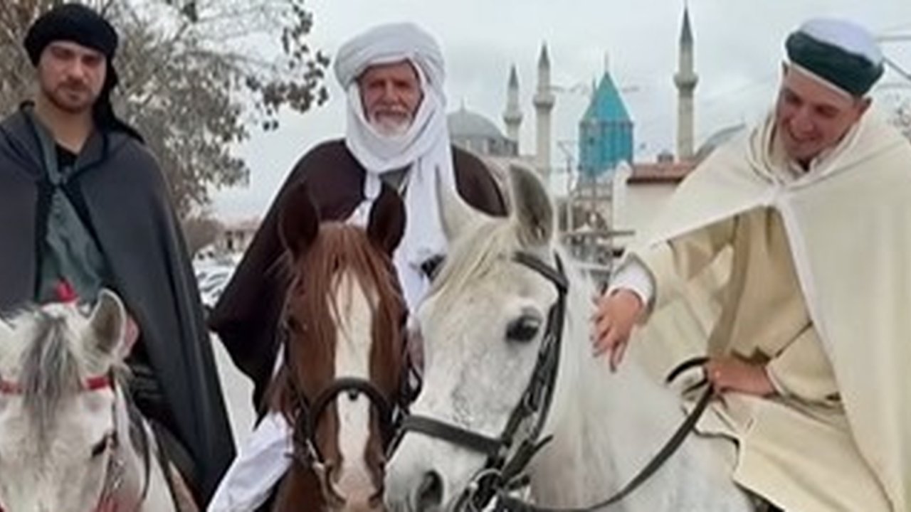 3 bule muslim asal Spanyol pergi haji naik kuda