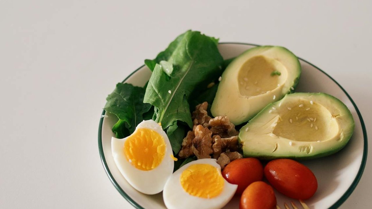 ilustrasi pola makan sehat