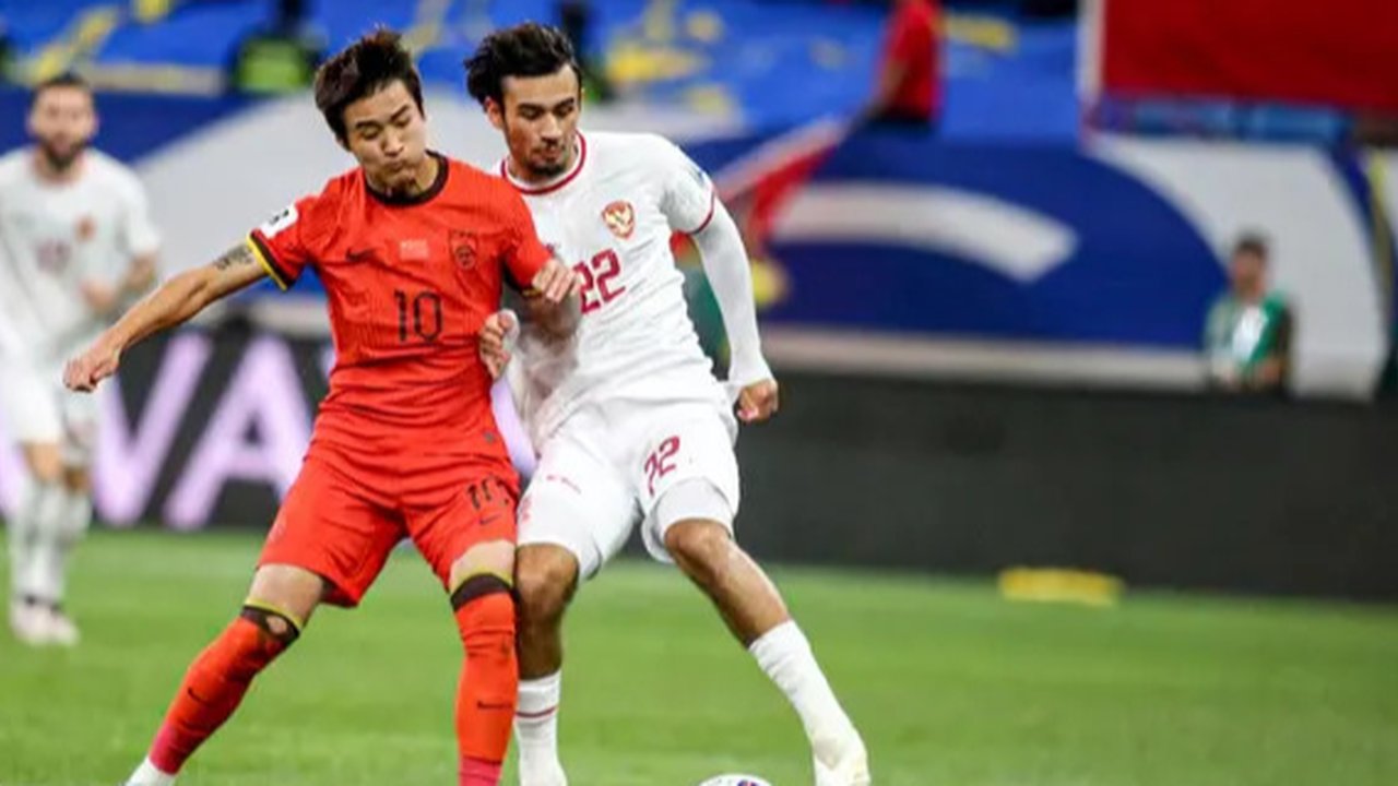 Xie Wenneng merupakan satu-satunya pemain Timnas China yang berhasil mencetak gol pada laga Grup C putaran ketiga kualifikasi Piala Dunia 2026 zona Asia. Gol Xie tercipta ketika China