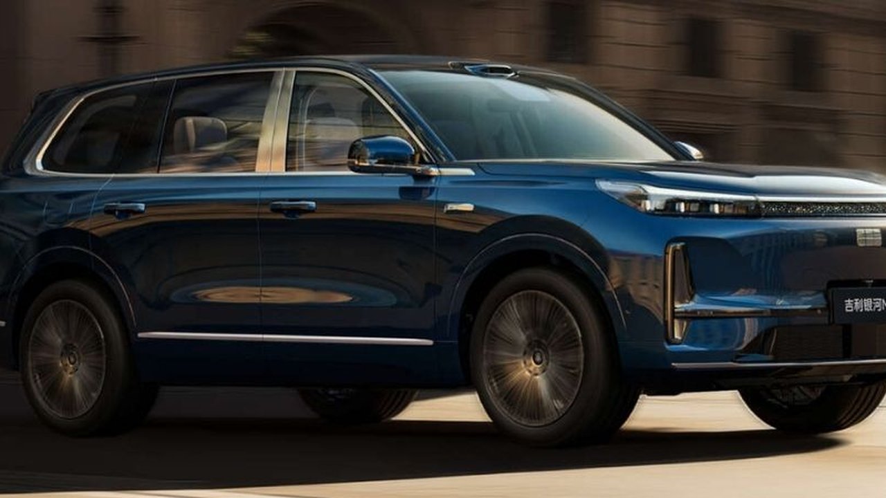 Tampilan Eksterior Geely Galaxy M9 PHEV