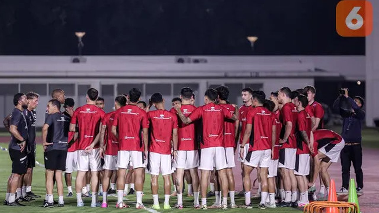 Timnas Indonesia - Calvin Verdonk, Ole Romeny, Jay Idzes (Bola.com/Adreanus Titus)