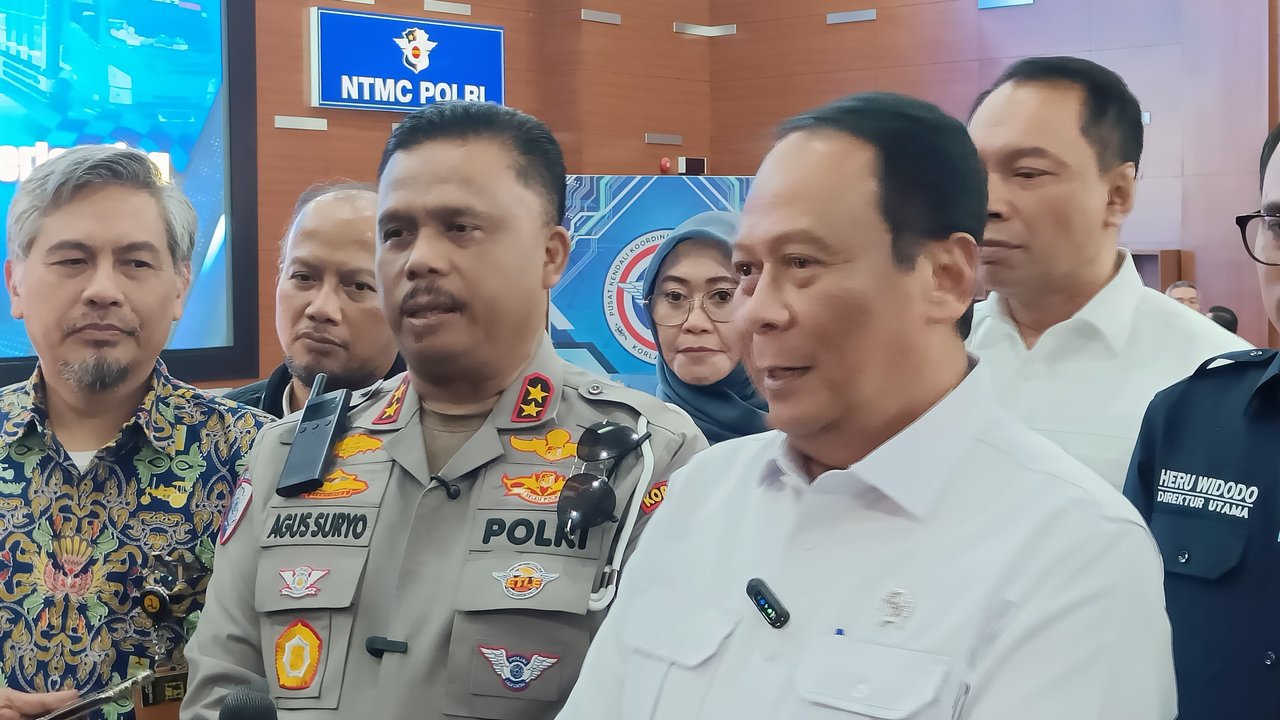 Menurut AHY keberadaan truk ODOL sudah sangat meresahkan. (Liputan6.com/Angga Yuniar)