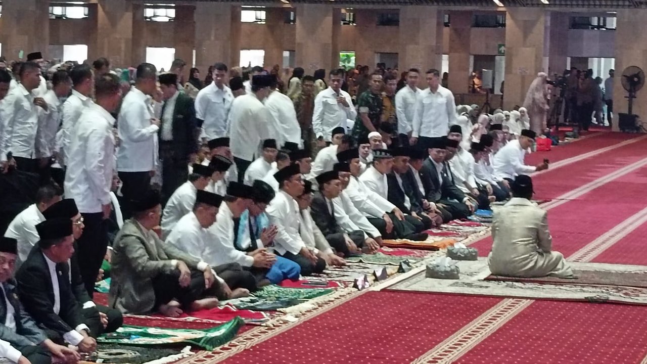 Prabowo Salat Iduladha di Masjid Istiqlal, Ada JK hingga Puan Maharani