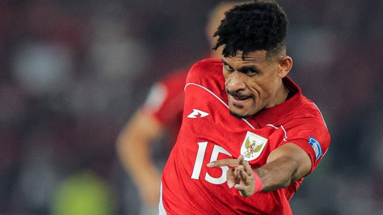 Striker Timnas Indonesia, Ole Romeny, saat menghadapi China dalam laga Kualifikasi Piala Dunia 2026 zona Asia di Stadion Utama Gelora Bung Karno (SUGBK) Senayan, Jakarta, Kamis (5/6/2025). (B