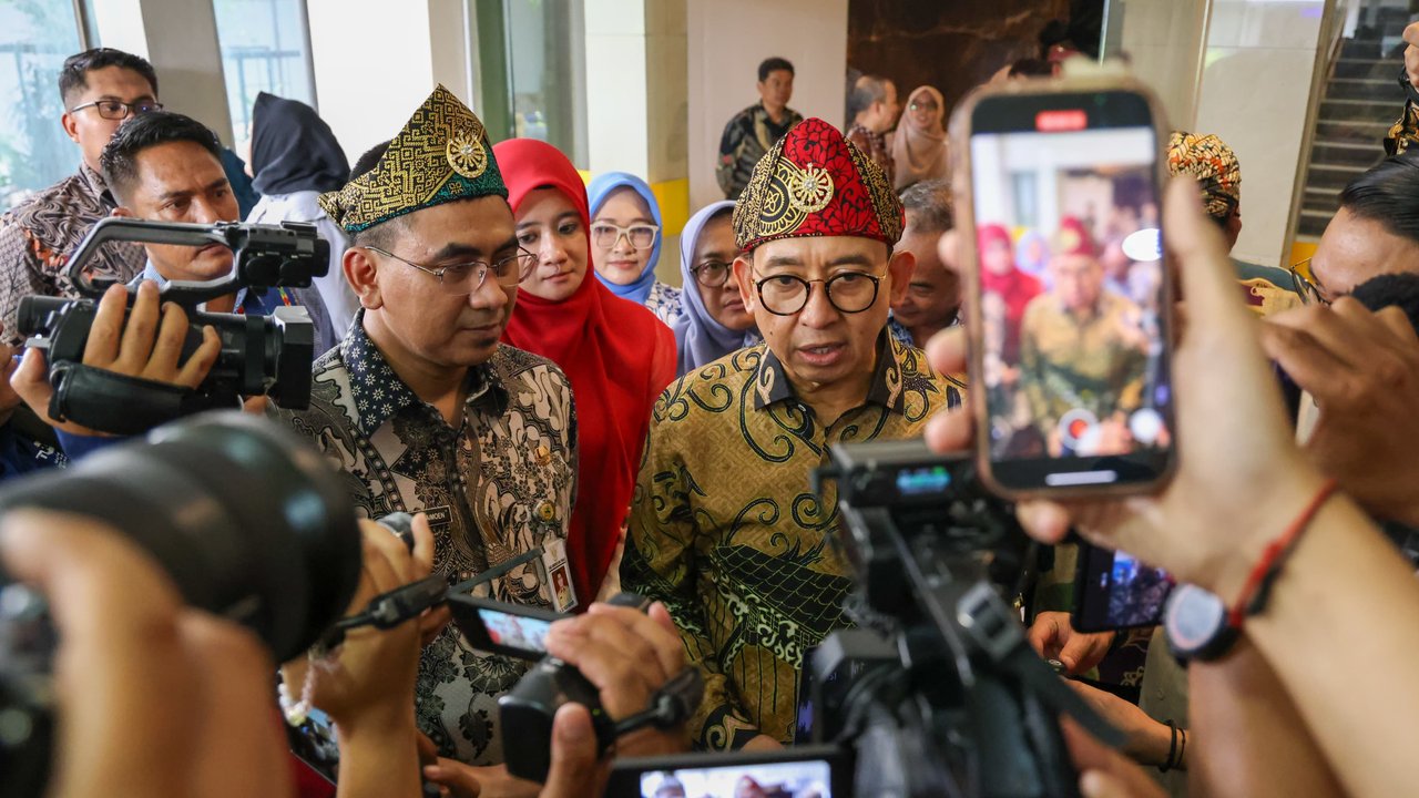 Fadli Zon: Yang Menulis Ulang Sejarah Indonesia Bukan Politikus, Tapi Sejarawan