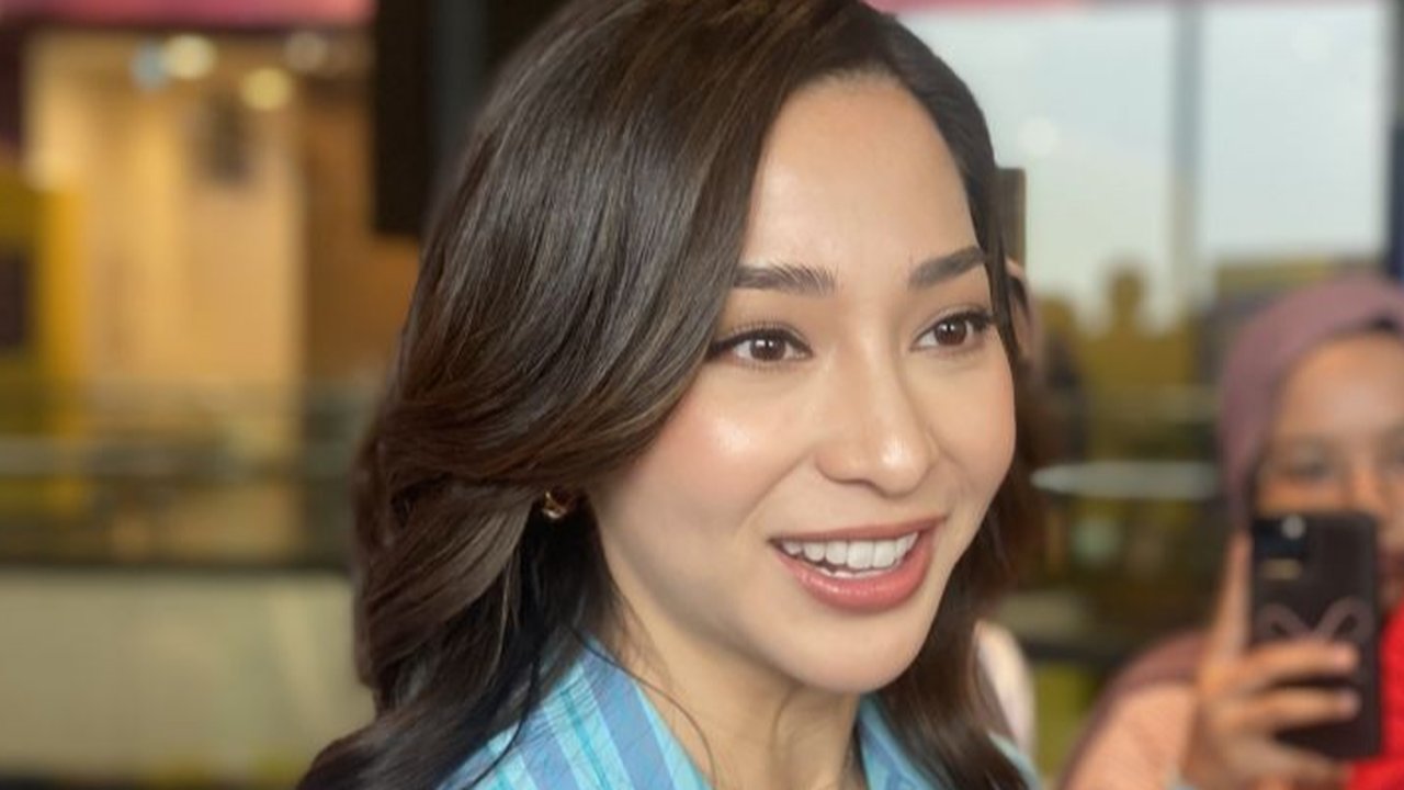 Nikita Willy menekankan pentingnya orang tua memberi anak kesempatan mengambil keputusan sendiri sejak dini untuk kembangkan kemandirian dan stimulasi otak.