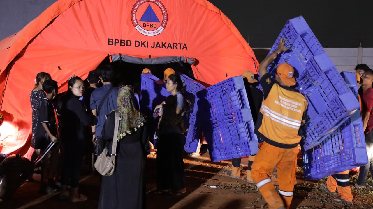 Ratusan Rumah Hangus dan Ribuan Orang Mengungsi Imbas Kebakaran di Kapuk Muara Jakut