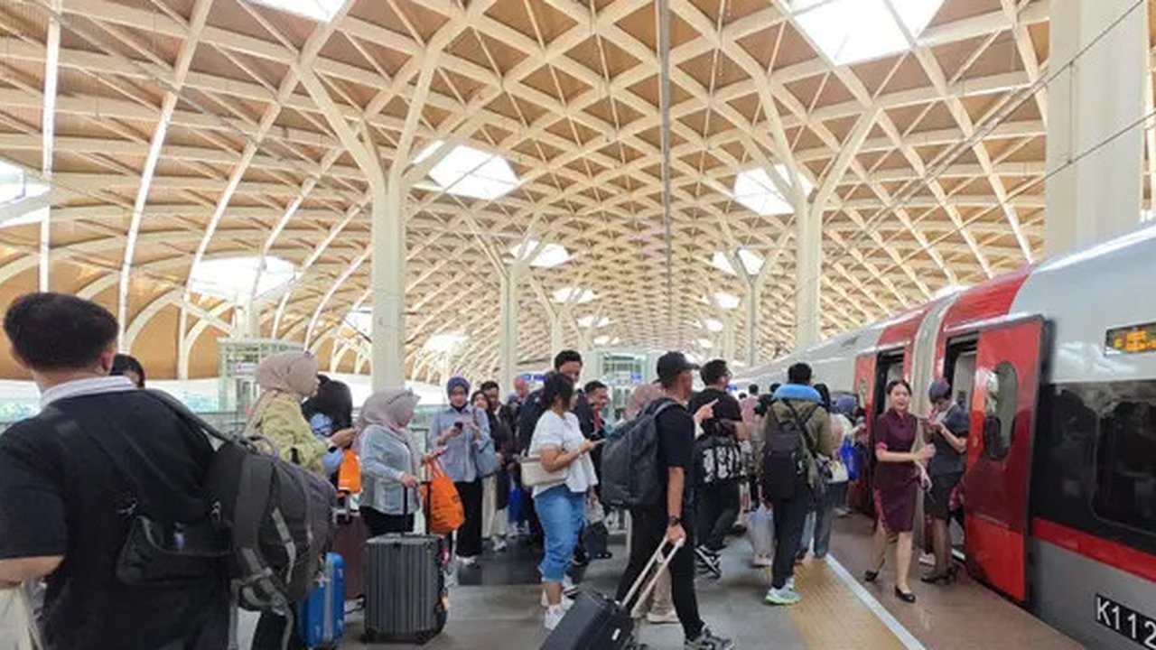 Kereta Cepat Whoosh Jadi Andalan Arus Balik Idul Adha, Tiket Tembus 85 Ribu
