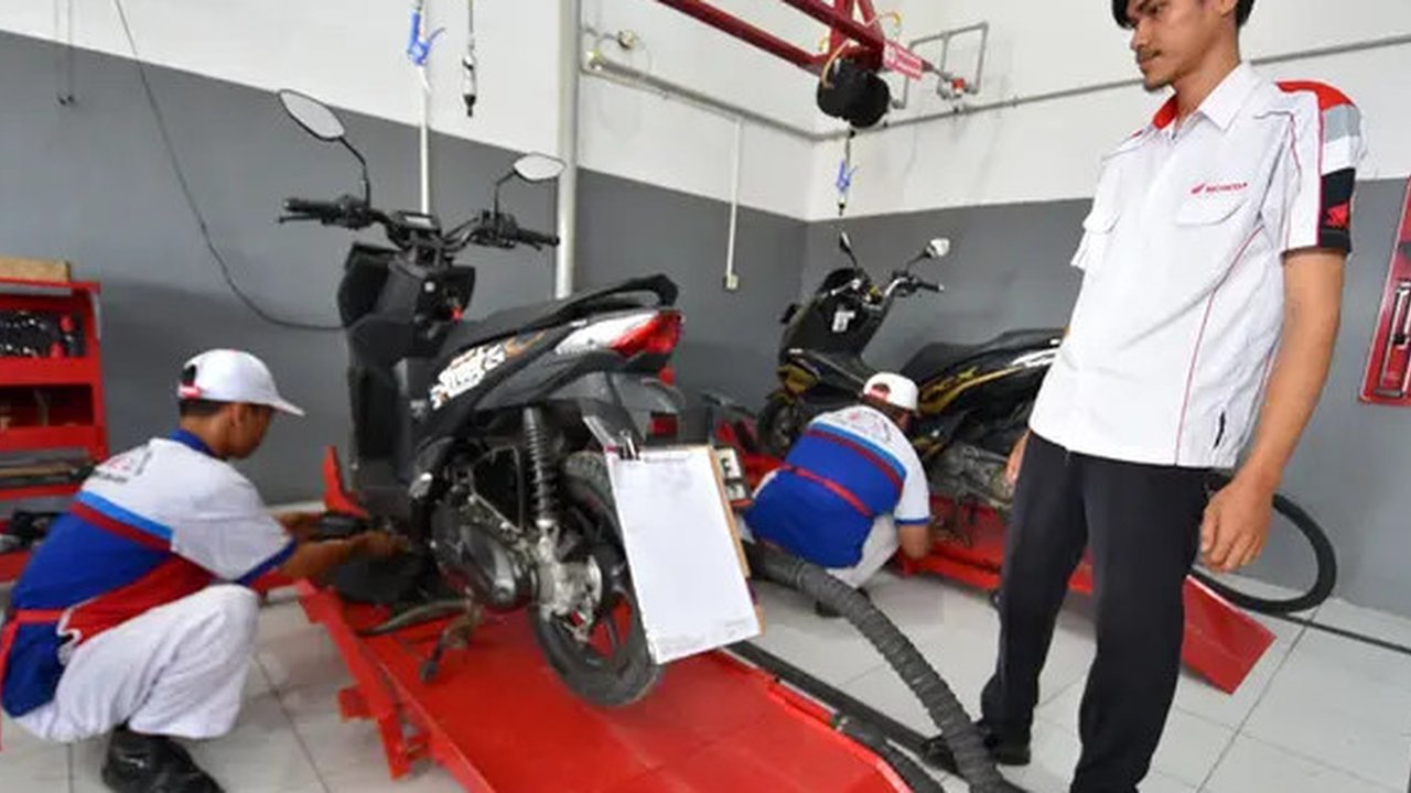 Tidak cuma soal teknis, Honda juga mengajari siswa SMK tentang manajemen bisnis bengkel (WMS)