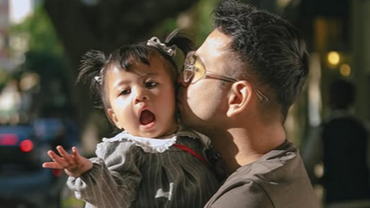 Pesan Menyentuh Raffi Ahmad Untuk Baby Lily: Papa Titipkan Engkau Dalam Doa yang Tak Pernah Putus