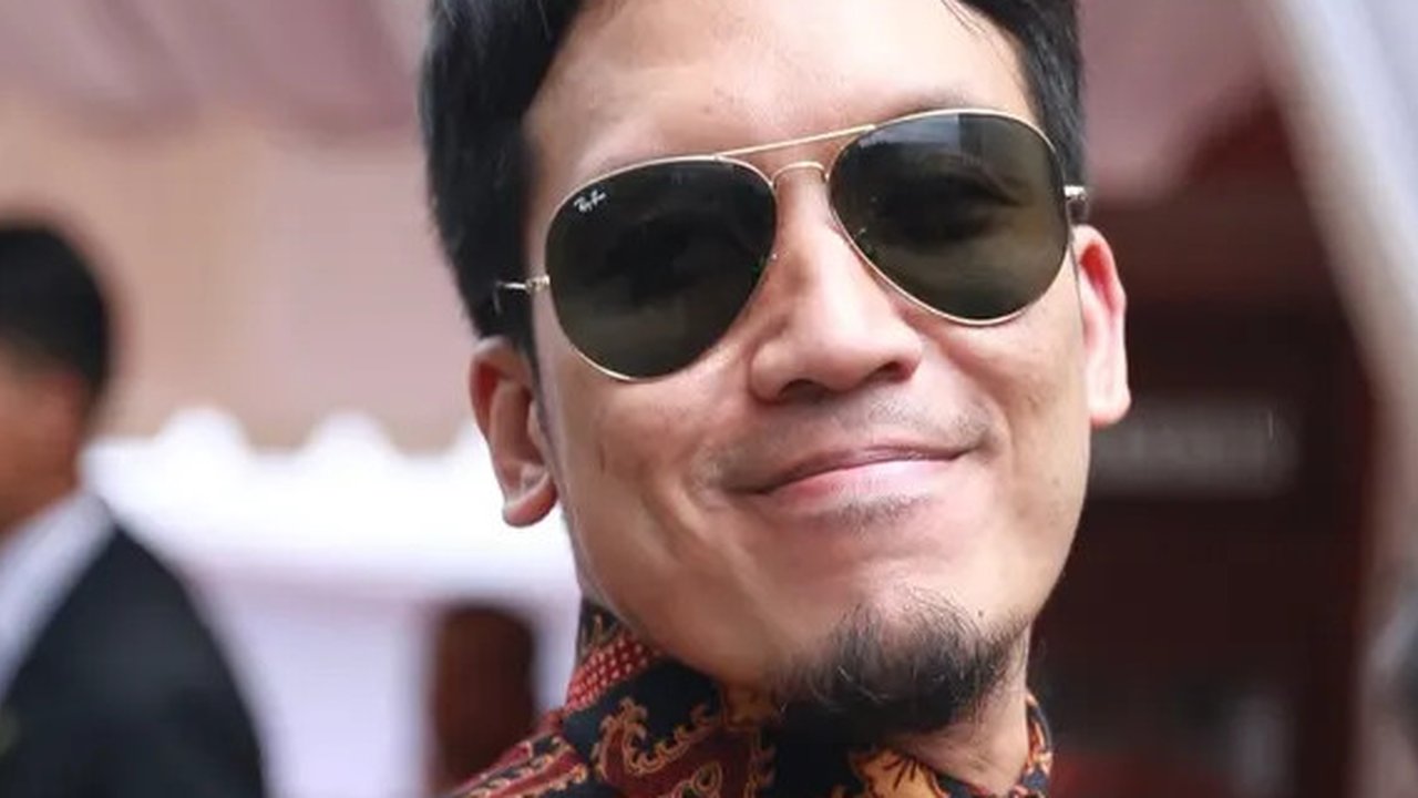 Desta saat tampil memeriahkan acara Pestapora di Gambir Expo, Kemayoran, Jakarta, Minggu (25/9/2022). Kolaborasi Vincent-Desta bersama Endah N Resha membawakan lagu-lagu Koes Plus seperti 'Bi