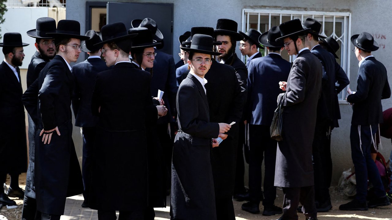 warga ultra ortodoks yahudi israel