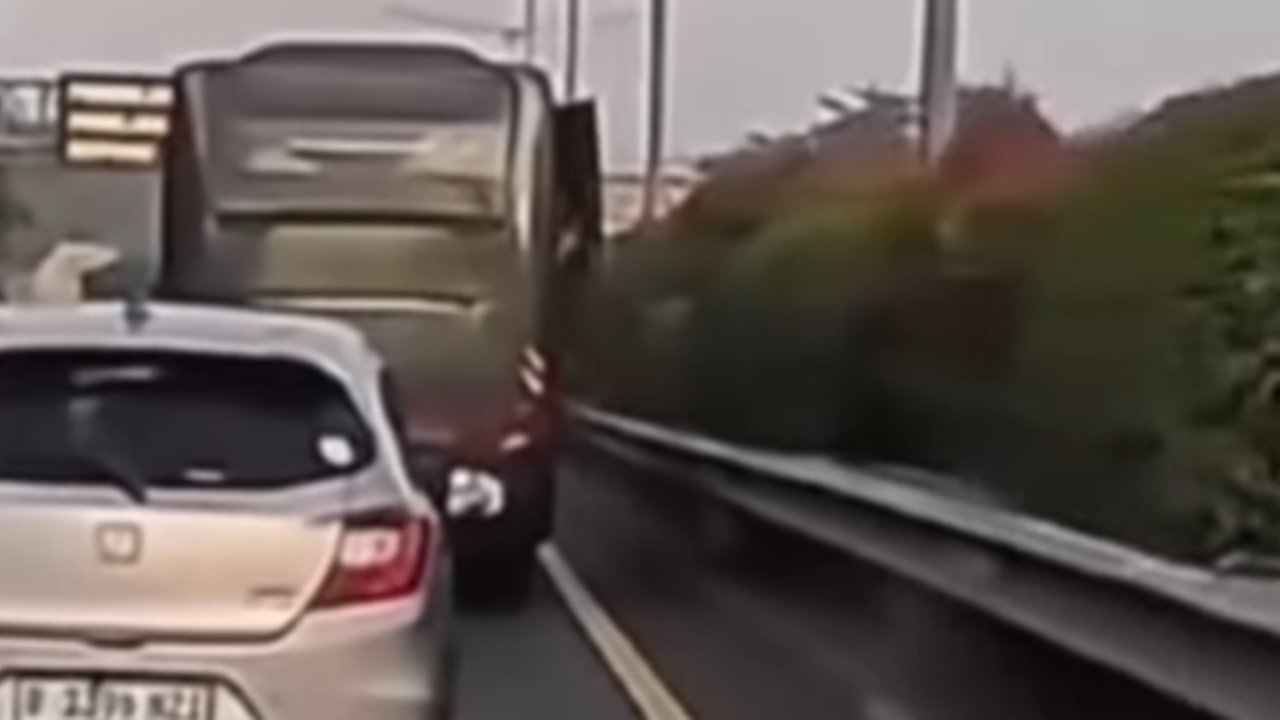 Polisi Sebut Anak Terjatuh di Tol JORR Naik Bus Bertuliskan Mabes AD