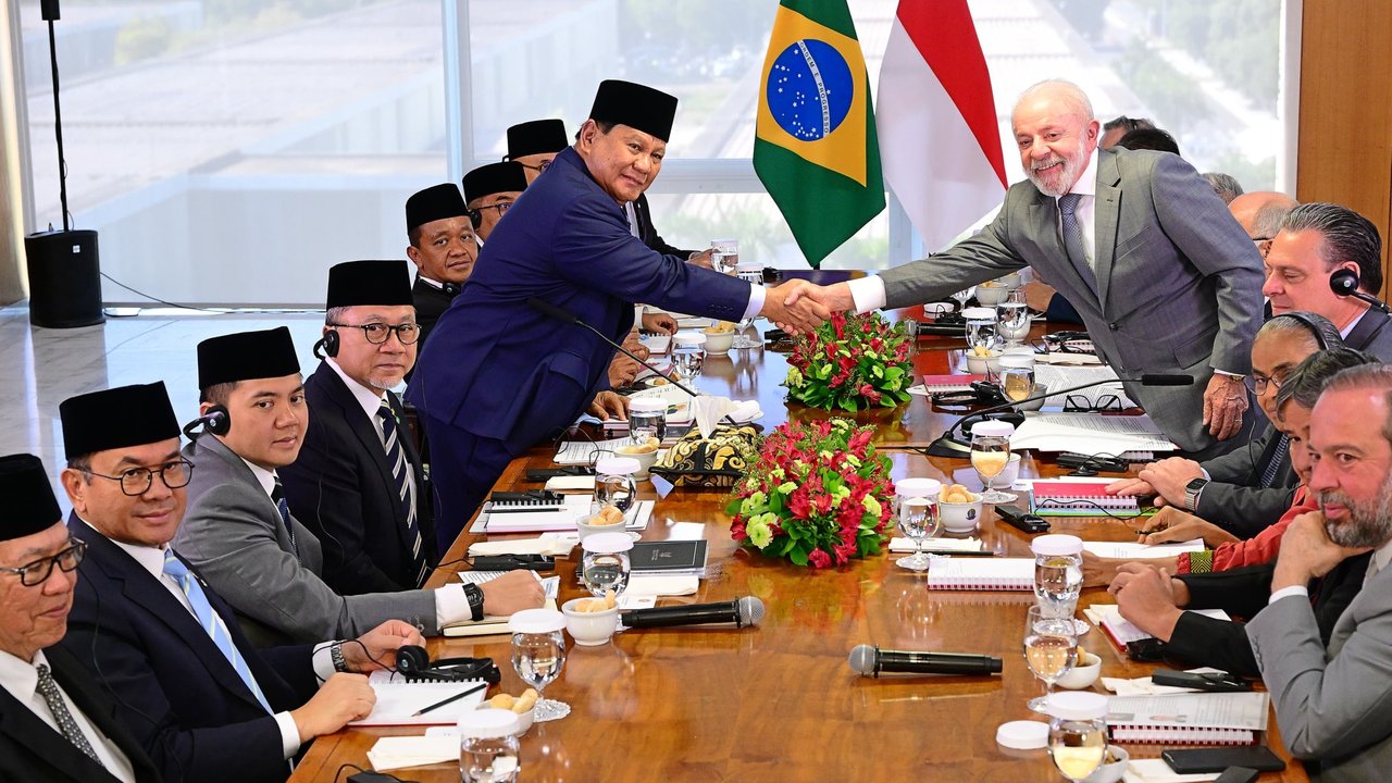 Presiden Prabowo Subianto dan Presiden Brasil Luiz Inácio Lula da Silva