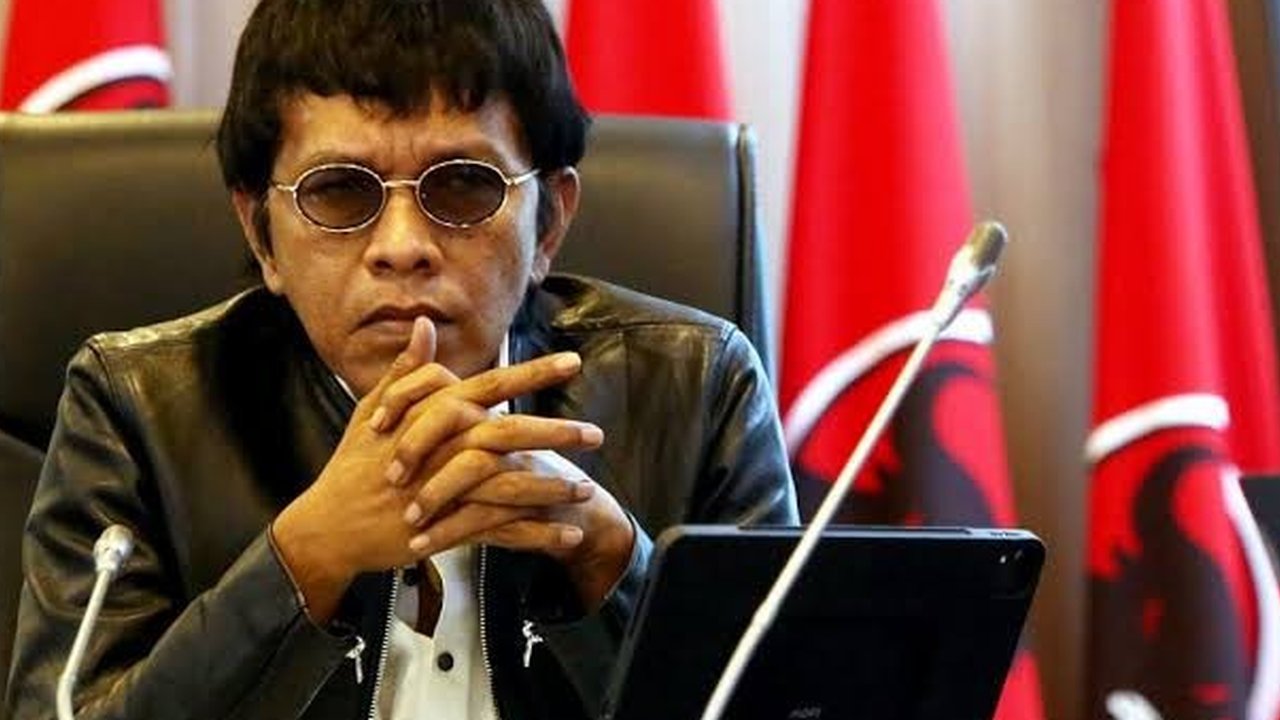 Anggota Komisi V DPR RI Adian Napitupulu