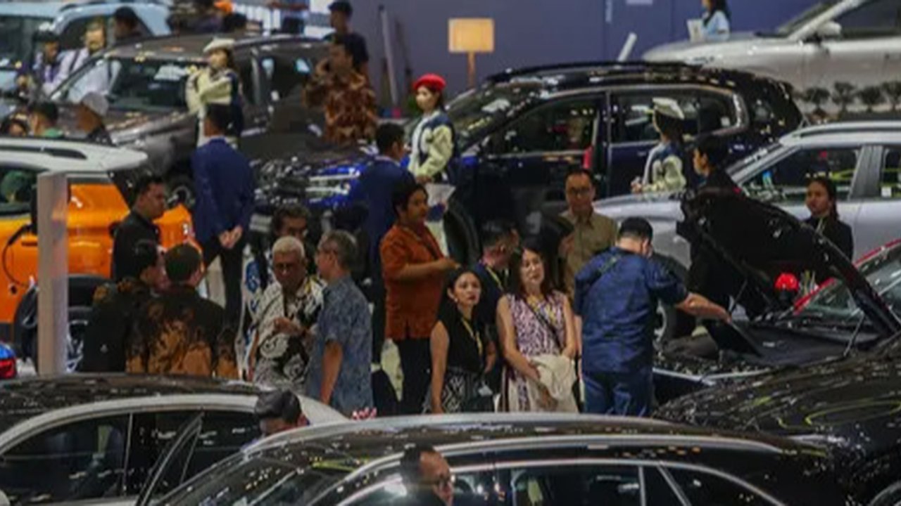 Industri Otomotif Tertekan, GAIKINDO Waspadai Potensi PHK Massal