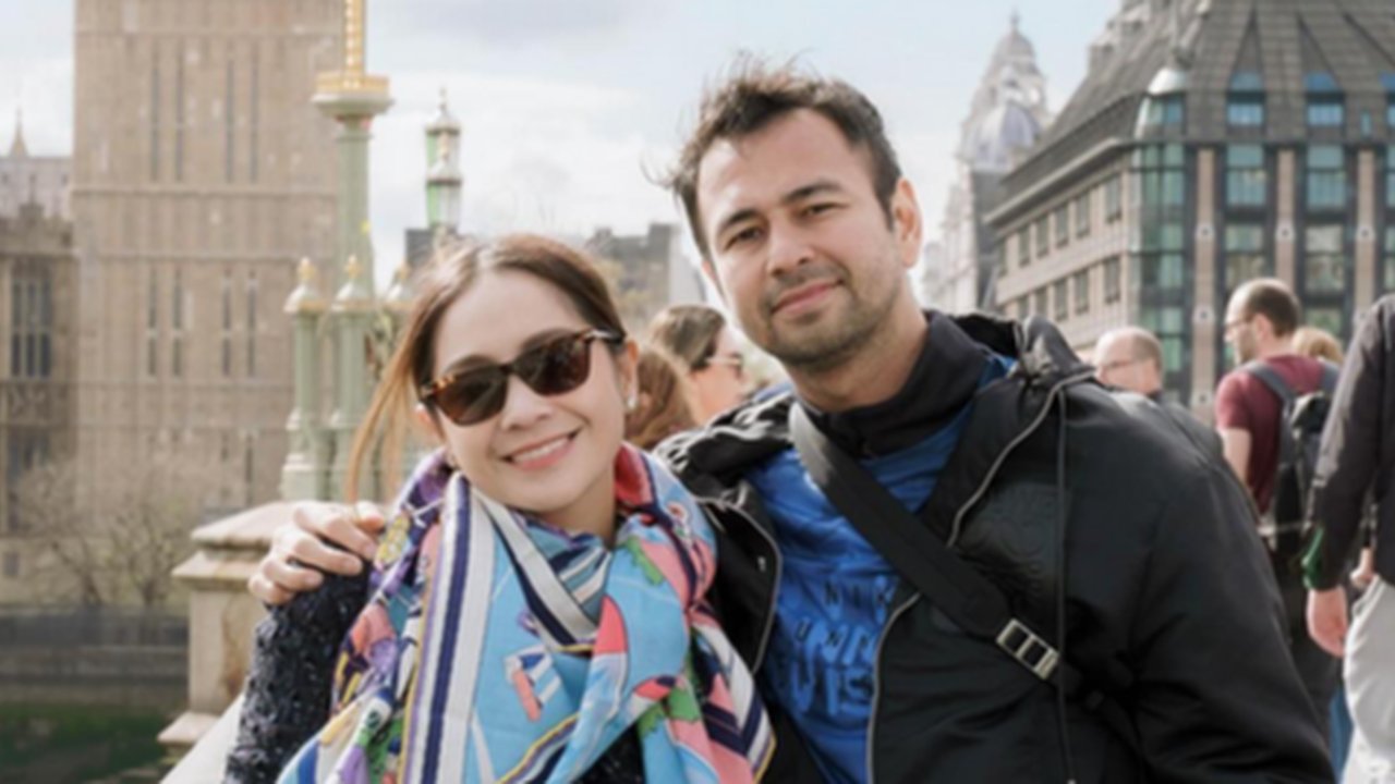 Raffi Ahmad Unggah Foto Keluarga Lengkap dengan Sang Ayah, Bahas Tentang Sosok yang Hidup Selamanya di Hati