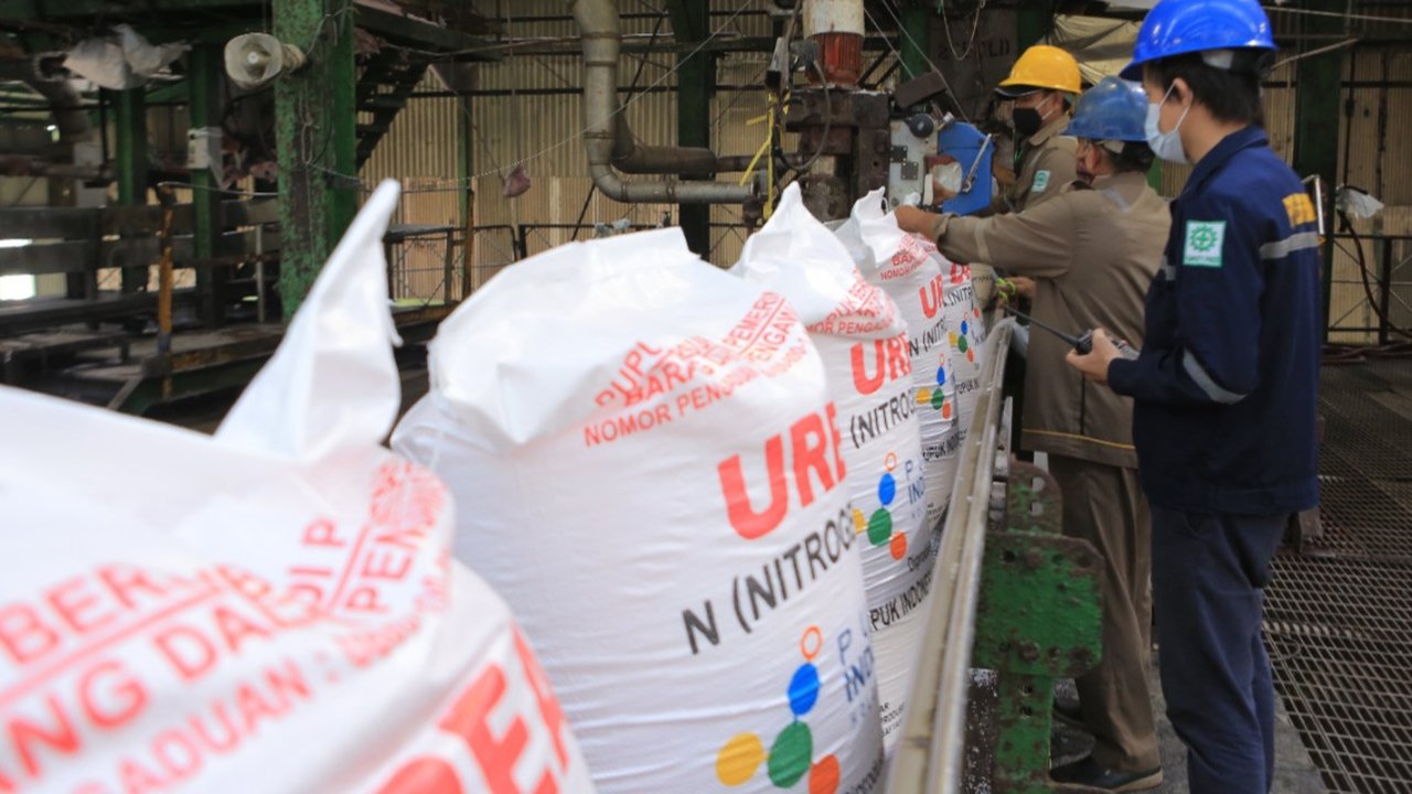 Waspada Pupuk Palsu Beredar di Pasaran, Rugikan Petani Rp3,2 Triliun