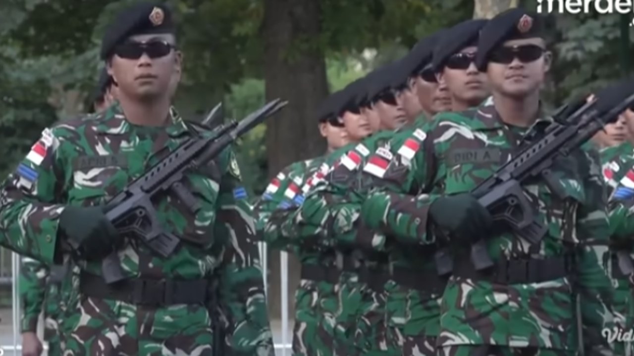 Ratusan Pasukan TNI Getarkan Prancis, Teriak Yel-Yel Sangar Bersiap Jadi Tamu Kehormatan Bastille Day Bareng Prabowo