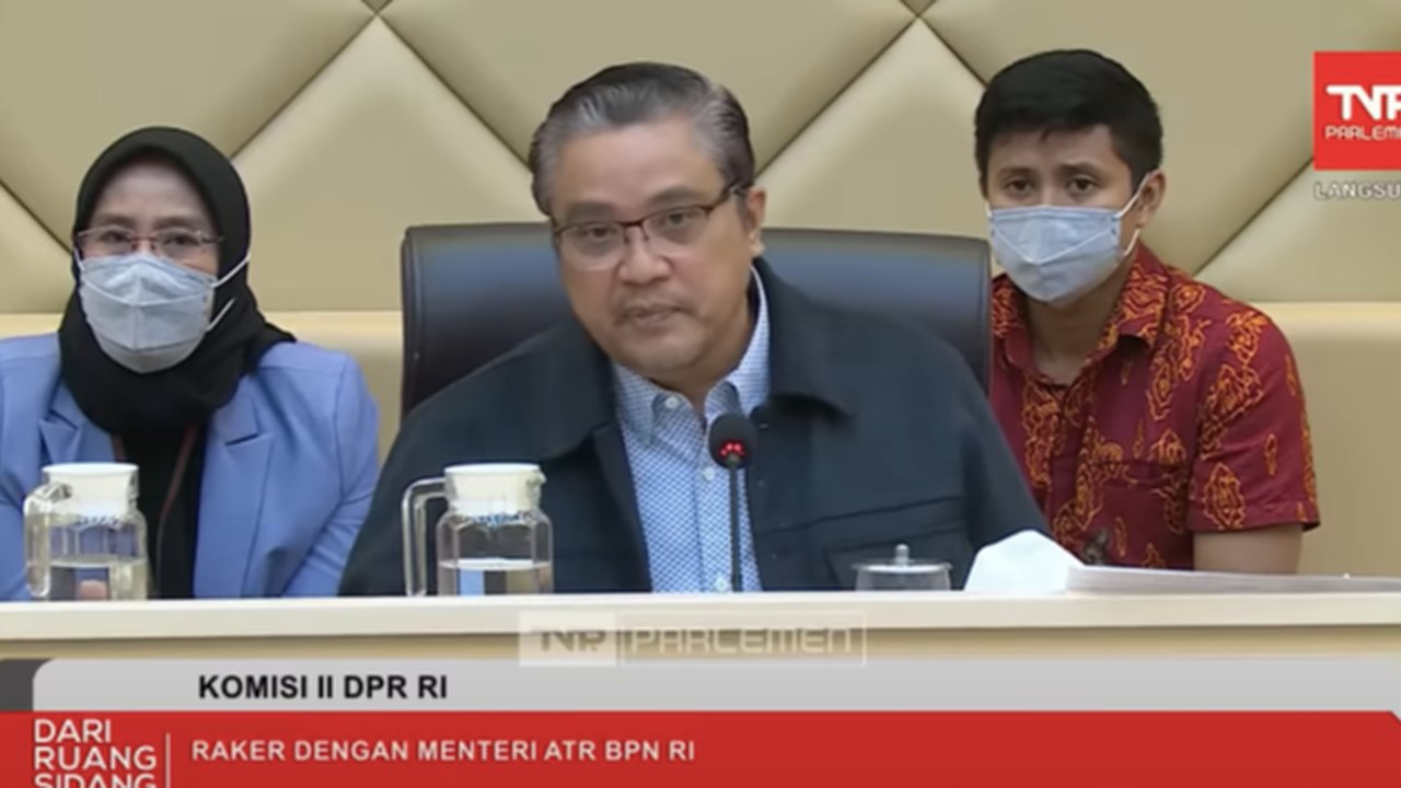 Putusan MK soal Pemilu Dipisah Bikin Runyam, Tak Ada Aturan DPRD Sementara