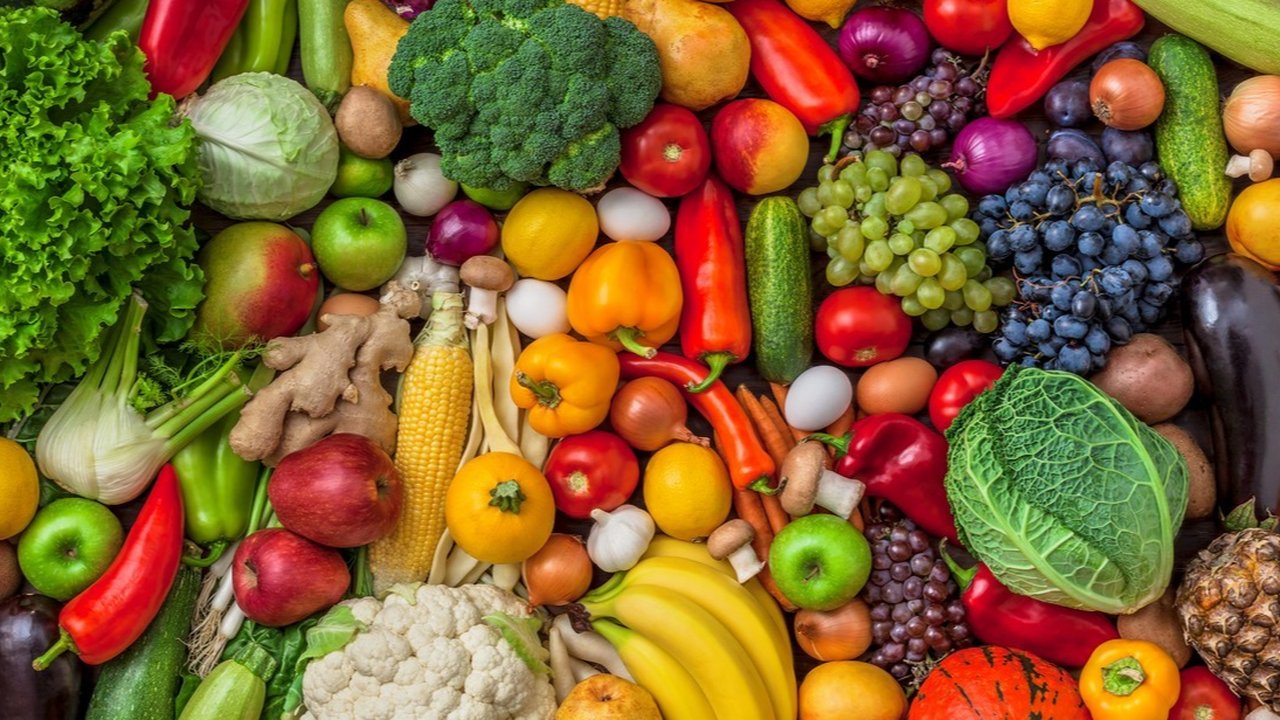 Manfaat Rutin Makan Buah dan Sayur Sejak Dini