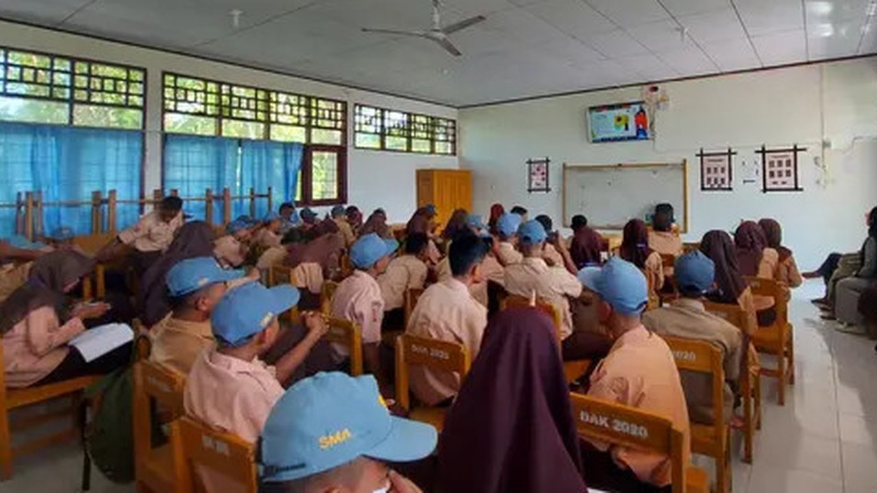 Siswa diperkenalkan Netiket di Masa MPLS (Liputan6.com)