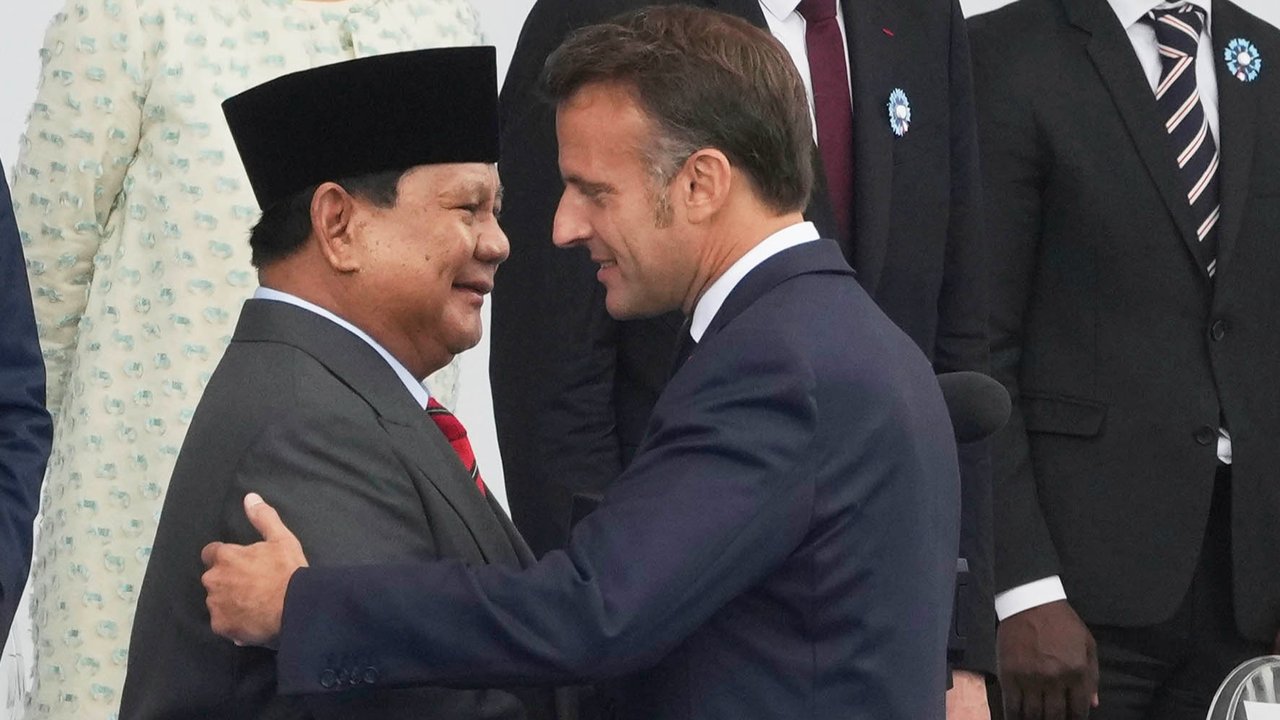 VIDEO: Penampakan Prabowo & Ratusan Prajurit TNI, Disorot saat Iringan Macron di Bestille Day Paris