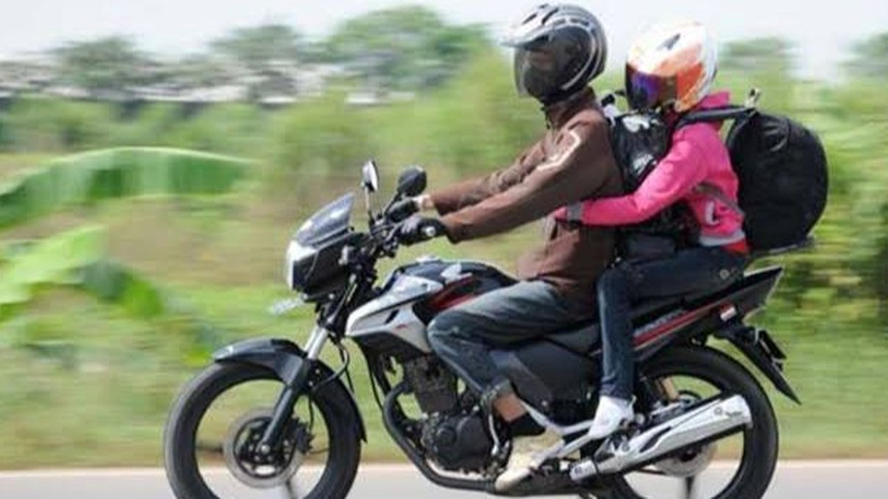 Mudik menggunakan sepeda motor masih jadi andalan masyarakat. Yuk simak tipsnya!