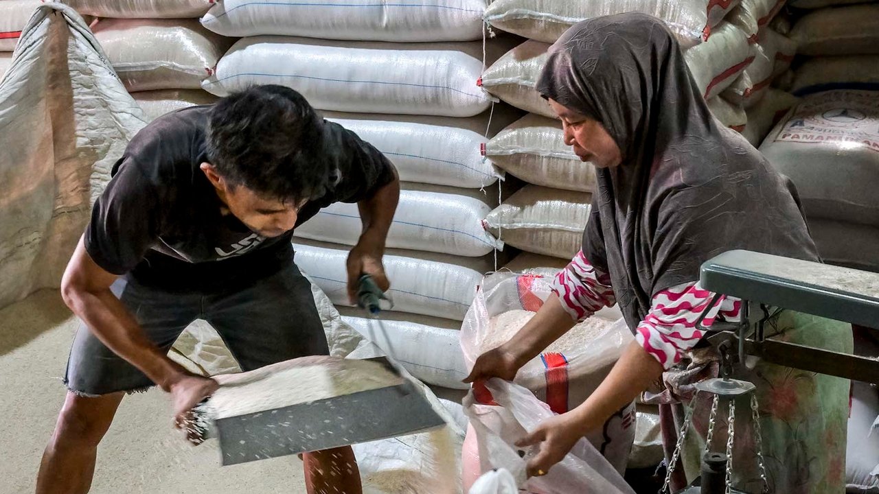 Kasus Beras Oplosan, Kapolri Sebut Ada Karung yang Tak Sesuai Beratnya