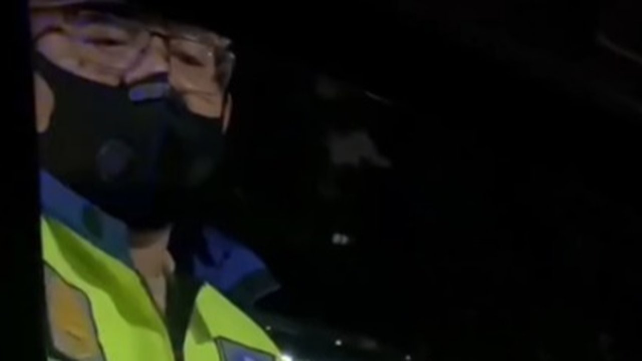 viral polisi pertanyakan sim non-jakarta ke pengendara