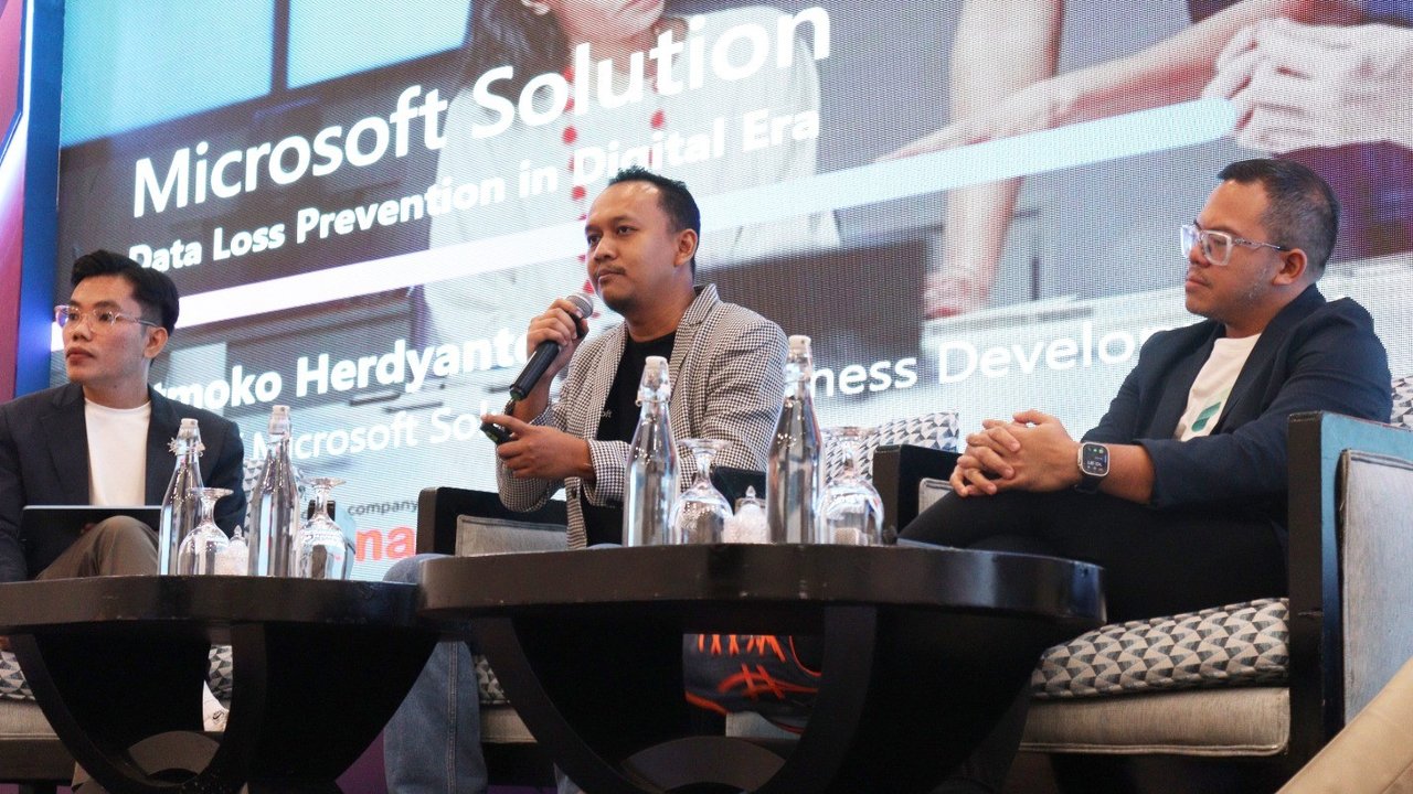 Business Insight dengan tema