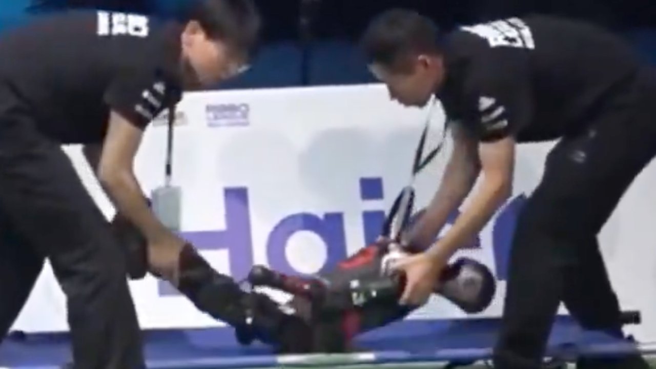 Sepak Bola Robot Dibikin Turnamen, Suasananya Kocak dan Ada yang Ditandu Gara-gara Cidera