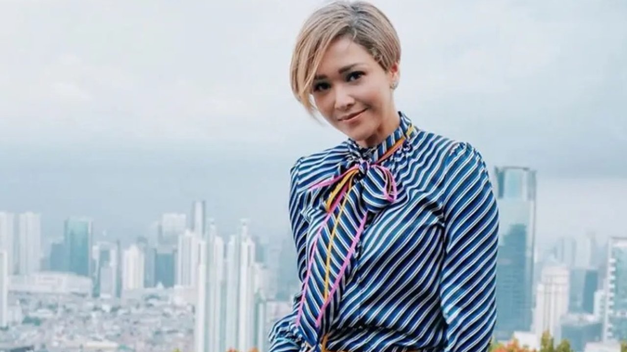 Maia Estianty Pixie Cut