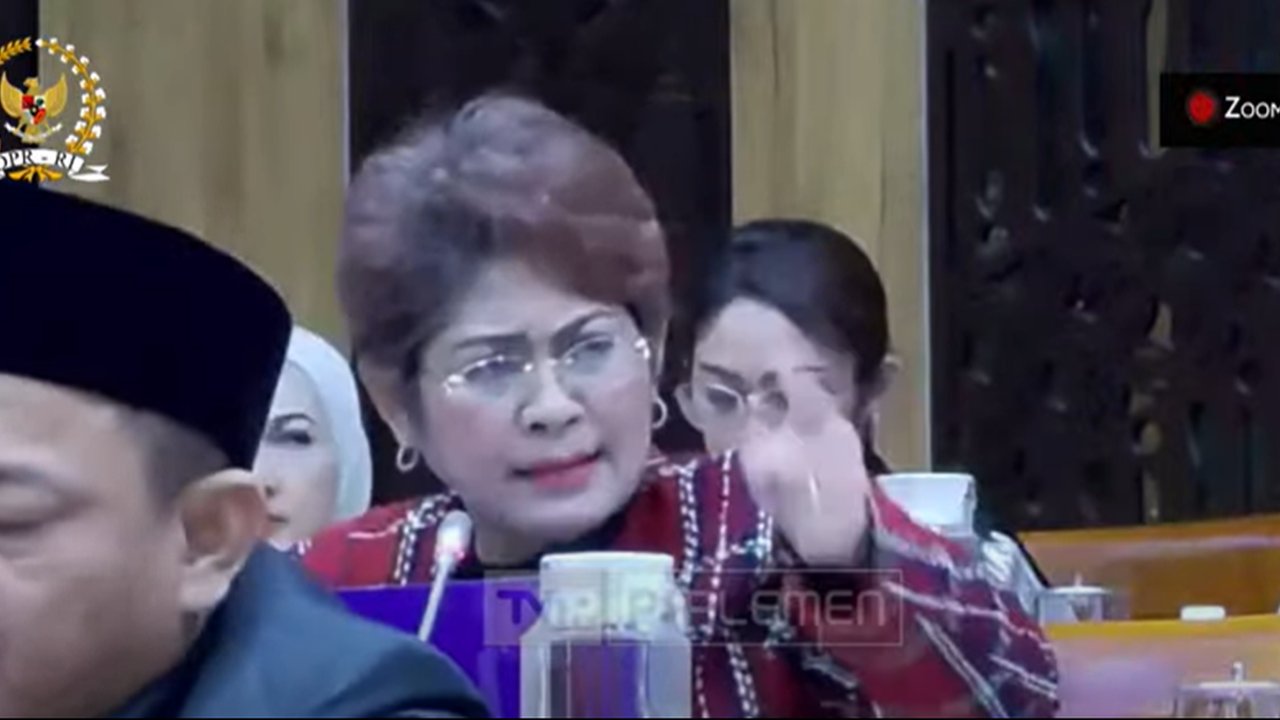 Sambil Tunjuk-Tunjuk, Politikus PDIP Geram Fadli Zon Sebut Tidak Ada Pemerkosaan Massal