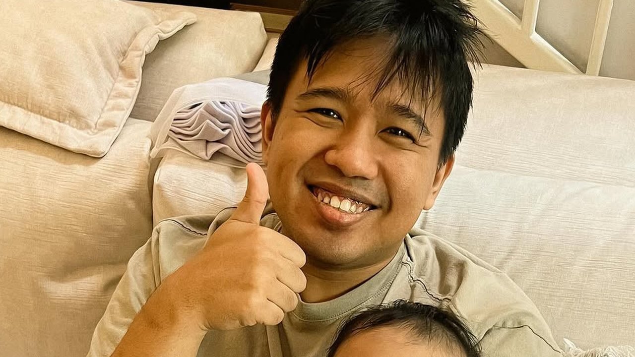 Diam-Diam Joshua Suherman Bikin Tato Gambar Foto Keluarga, Ternyata Ini Alasannya