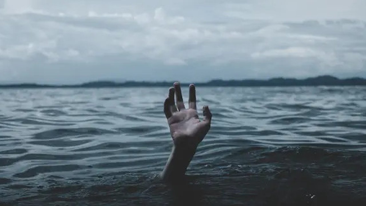 Ilustrasi Tenggelam/https://unsplash.com/Stormseeker