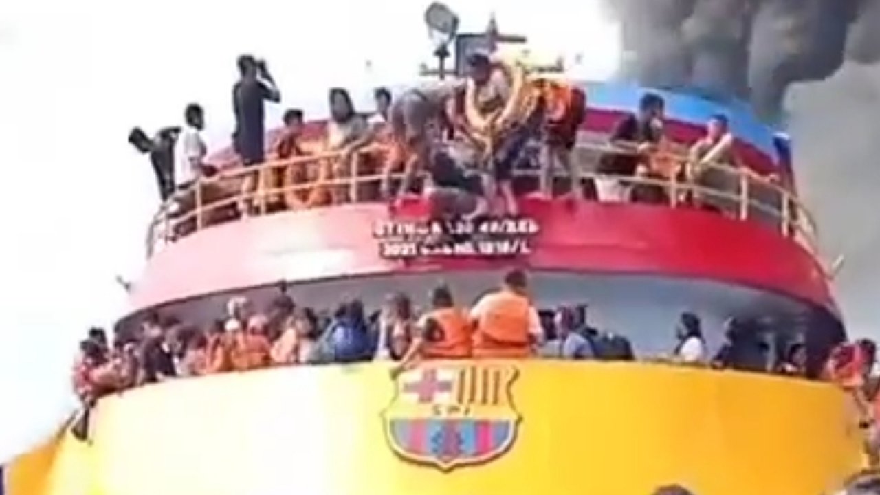 Korban Meninggal Insiden Kebakaran KM Barcelona Bertambah Jadi 5 Orang