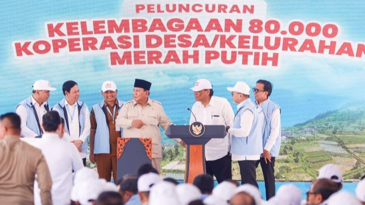 Presiden Prabowo Subianto mengecam keras praktik pengoplosan beras yang merugikan negara hingga Rp100 triliun per tahun. Siapa saja pengoplos beras ini?